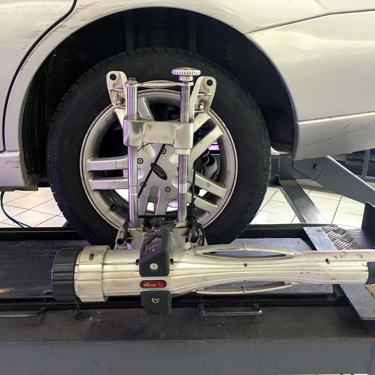 Wheel alignment service